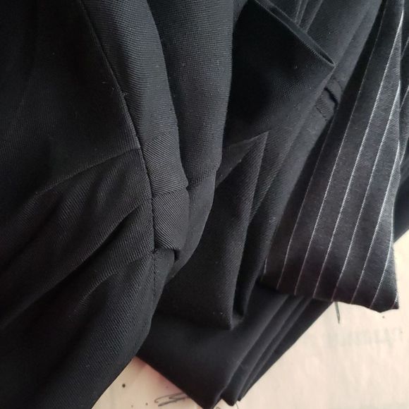 3-piece Back-to-Office bundle outfit! - Picture 2 of 15